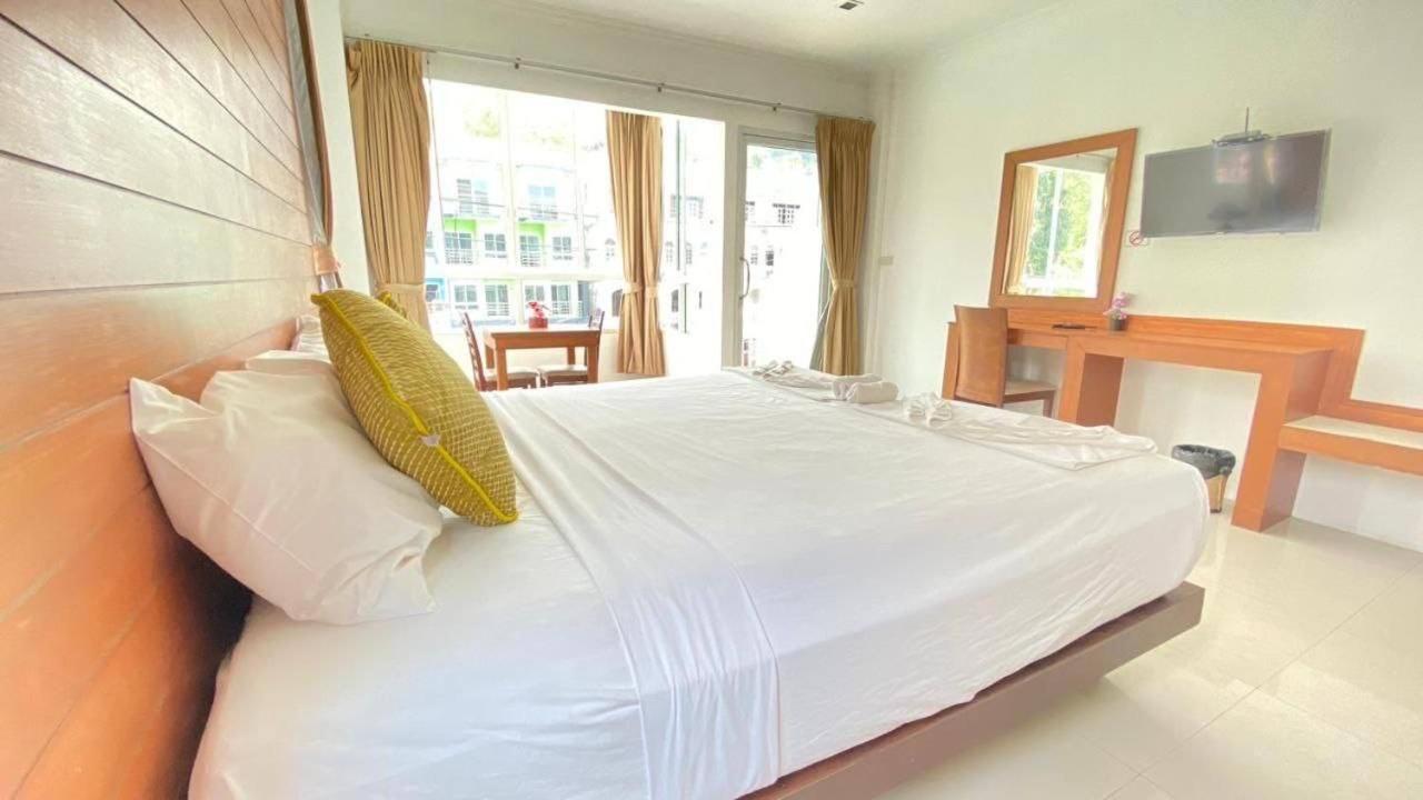 Sukcheewa Residence Phuket Patong Quarto foto
